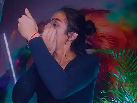 Snapshot of Cristal_Gem1 chatting on 10/08/25, 09:34 Cristal Gem1 online show from 10/08/25, 09:34