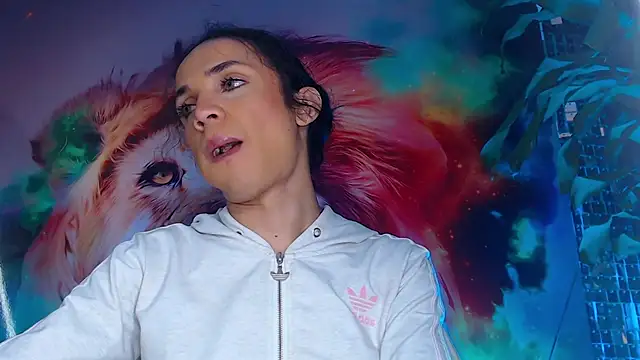 Snapshot of Cristal_Gem1 chatting on 11/26/25, 01:01 Cristal Gem1 online show from 11/26/25, 01:01