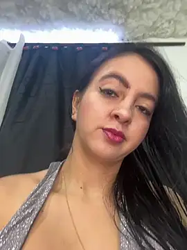 salo-rousee online show from 12/17/25, 04:57