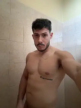 Snapshot of Darg98 chatting on 10/07/25, 10:18 Darg98 online show from 10/07/25, 10:18