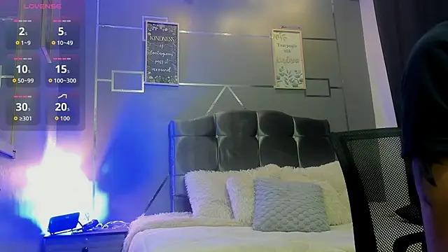 oliver mr  online show from 11/26/25, 08:21