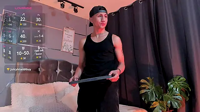 oliver mr  online show from 12/03/25, 02:19