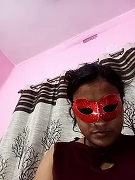 Snapshot of Gullapi chatting on 11/08/25, 07:56 Gullapi online show from 11/08/25, 07:56