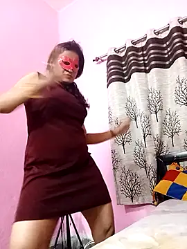 Snapshot of Gullapi chatting on 11/27/25, 07:32 Gullapi online show from 11/27/25, 07:32