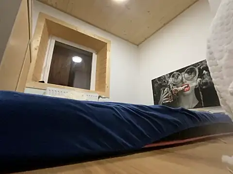 Snapshot of Big_Boob_Gang chatting on 09/29/25, 07:51 Big Boob Gang online show from 09/29/25, 07:51