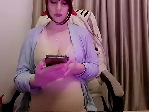 Snapshot of Hot_Bruny chatting on 05/05/26, 06:27 Hot Bruny online show from 05/05/26, 06:27