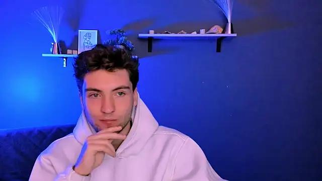 Snapshot of joseph_bear_ chatting on 12/18/25, 07:53 joseph bear online show from 12/18/25, 07:53