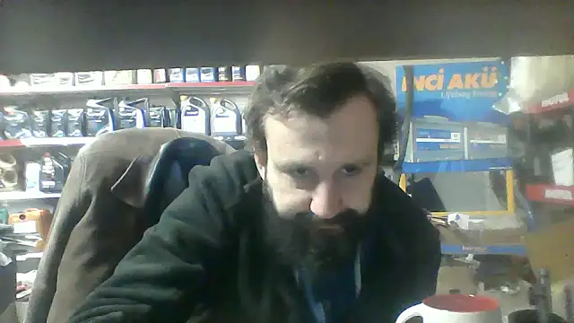 vihand22 online show from 10/16/25, 06:47