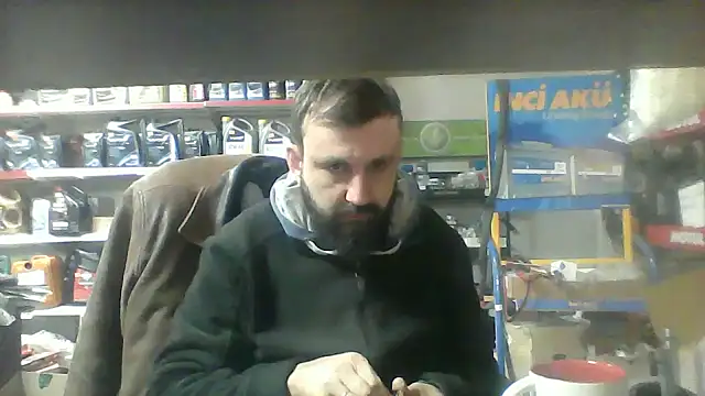 vihand22 online show from 10/17/25, 08:50