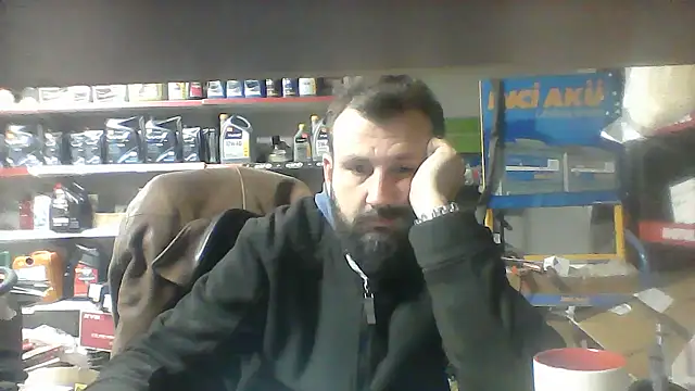 vihand22 online show from 10/25/25, 06:32