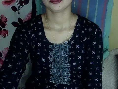 Snapshot of Rahat_S chatting on 11/27/25, 05:42 Rahat S online show from 11/27/25, 05:42