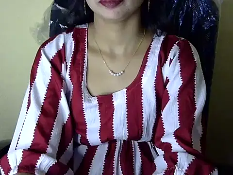 Snapshot of Rahat_S chatting on 11/30/25, 06:28 Rahat S online show from 11/30/25, 06:28