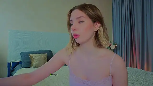  sophielov online show from 05/21/26, 08:05