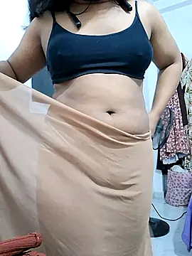 Snapshot of BeautyGirl_sara chatting on 11/07/25, 06:52 BeautyGirl sara online show from 11/07/25, 06:52