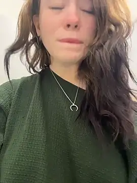 Snapshot of Mimiumuy chatting on 10/28/25, 03:14 Mimiumuy online show from 10/28/25, 03:14