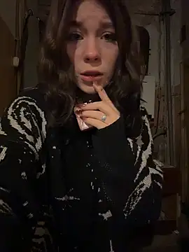 Snapshot of Mimiumuy chatting on 11/02/25, 04:53 Mimiumuy online show from 11/02/25, 04:53