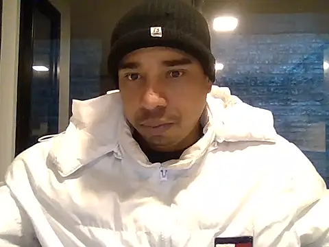 JUNINHOLEKE online show from 09/09/25, 02:33