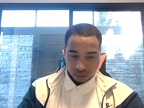 JUNINHOLEKE online show from 09/11/25, 12:05