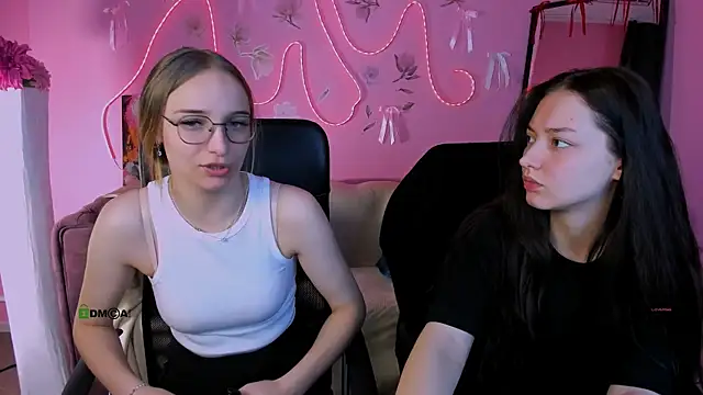 Snapshot of keylas_moan chatting on 04/17/26, 05:43 keylas moan online show from 04/17/26, 05:43