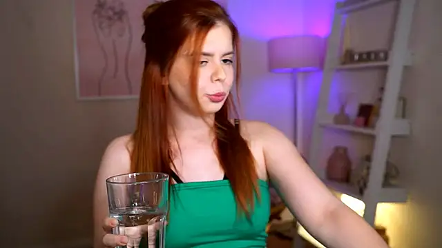 Red Hotline online show from 09/21/25, 08:21