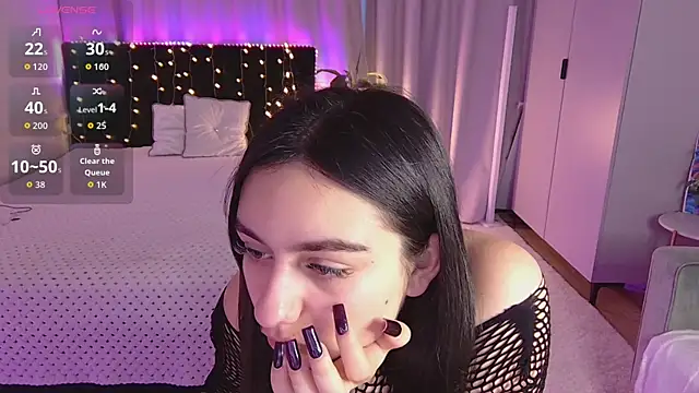 Lola Sparks online show from 09/27/25, 04:17