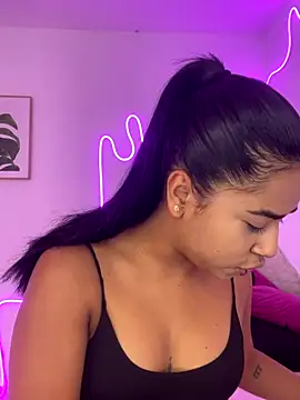 zoe evans5 online show from 10/10/25, 12:59