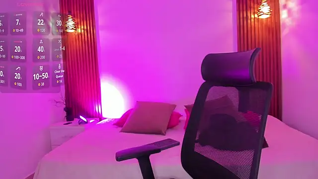 zoe evans5 online show from 10/17/25, 12:19