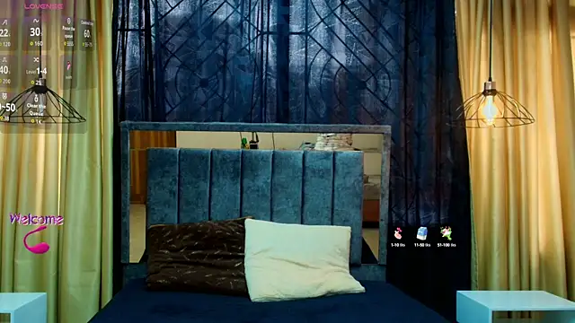 Snapshot of Honey_Love__ chatting on 09/20/25, 01:34 Honey Love   online show from 09/20/25, 01:34