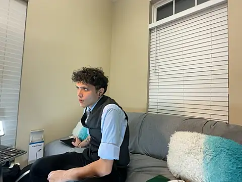 MaxAdamz online show from 12/21/25, 05:36