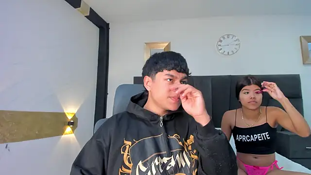 SidneyAndLogann  online show from 09/10/25, 10:54