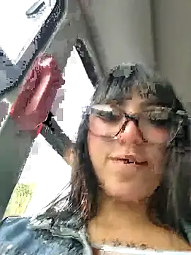 Snapshot of Kitty_Melodi chatting on 11/18/25, 09:30 Kitty Melodi online show from 11/18/25, 09:30