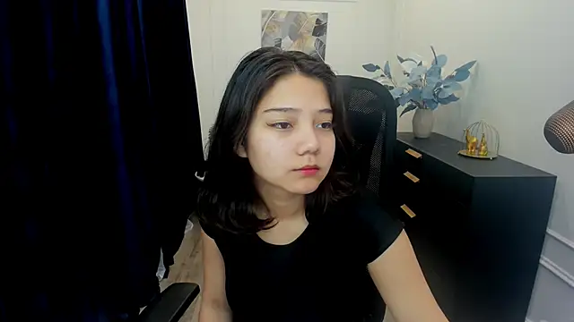 ElliVensda online show from 09/16/25, 07:26