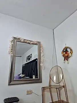 LaiaTorres1 online show from 10/12/25, 10:14