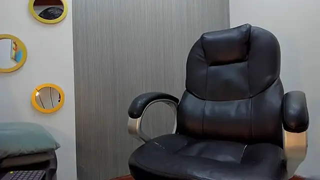Alex Booy online show from 09/12/25, 02:28