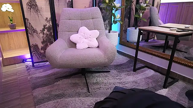 GiaNovak online show from 11/22/25, 12:59