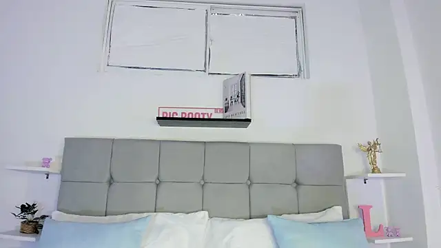 Snapshot of Sarahlopezz chatting on 10/07/25, 04:31 Sarahlopezz online show from 10/07/25, 04:31