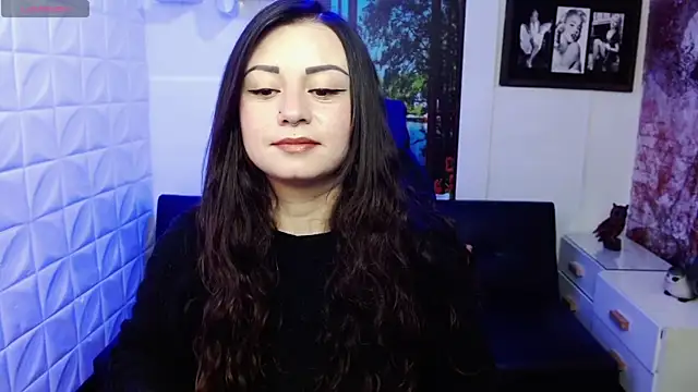 Snapshot of Eva_Roussell chatting on 11/20/25, 02:28 Eva Roussell online show from 11/20/25, 02:28