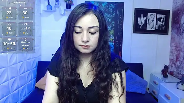 Snapshot of Eva_Roussell chatting on 11/27/25, 02:19 Eva Roussell online show from 11/27/25, 02:19