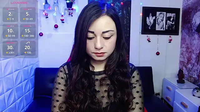 Snapshot of Eva_Roussell chatting on 12/04/25, 02:59 Eva Roussell online show from 12/04/25, 02:59