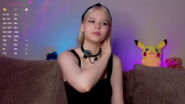 RavenKitten  online show from 07/29/26, 02:43