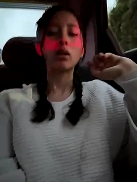 Snapshot of GiselleFever chatting on 11/27/25, 11:18 GiselleFever online show from 11/27/25, 11:18