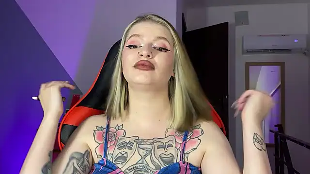 Mia Kamp online show from 09/21/25, 04:52