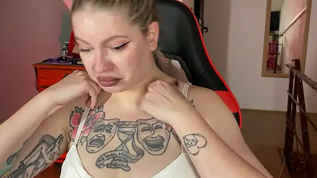 Mia Kamp online show from 10/16/25, 06:42