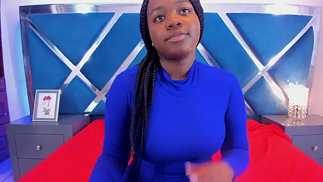 SulyClarck online show from 10/27/25, 08:02