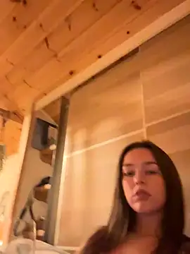 Snapshot of LillieOlive chatting on 09/17/25, 08:10 LillieOlive online show from 09/17/25, 08:10