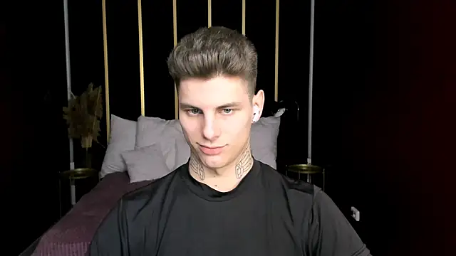 JackWolw online show from 10/21/25, 08:42