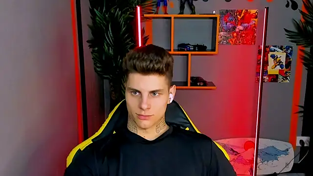 JackWolw online show from 10/24/25, 09:38