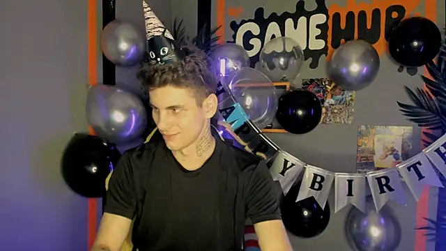 JackWolw online show from 10/28/25, 09:13