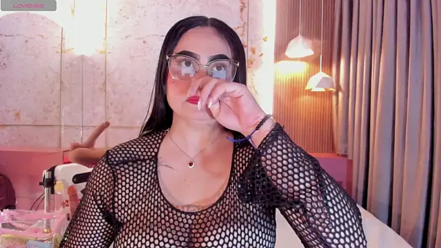 Snapshot of sofiiacarson chatting on 05/23/26, 07:40 sofiiacarson online show from 05/23/26, 07:40