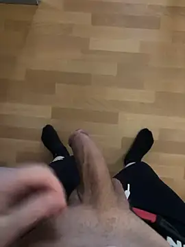 cook907920 online show from 11/09/25, 02:48